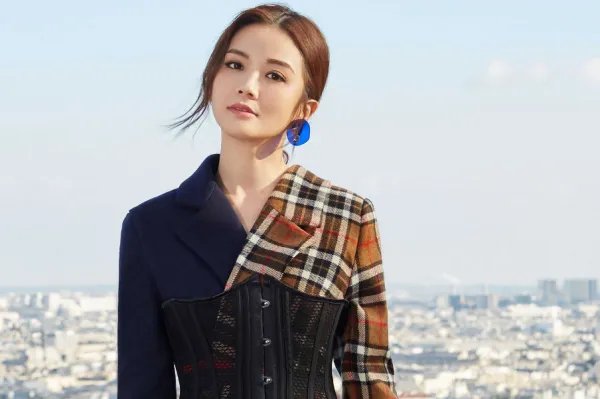 蔡卓妍都出演过哪些电视剧或者电影?