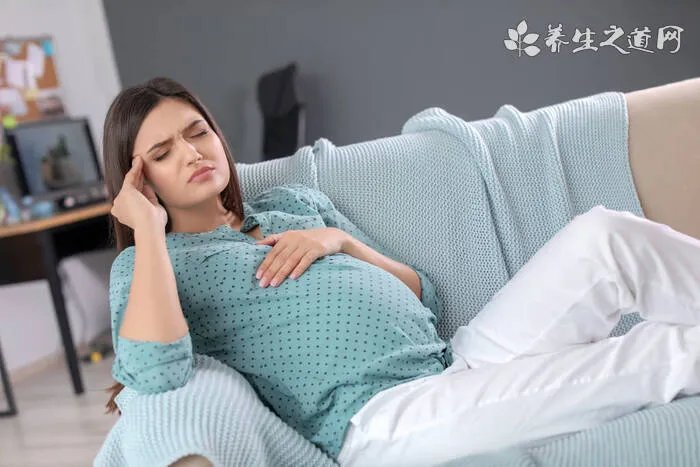 怎么在家自己拉直头发 头发拉直的步骤