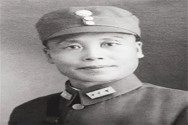 国民党的十大将军排名,第十是虎将,第四被称为“丛林之狐”