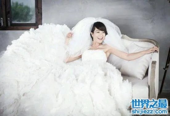 周一围朱丹结婚照,失败婚姻后迎来真命天子