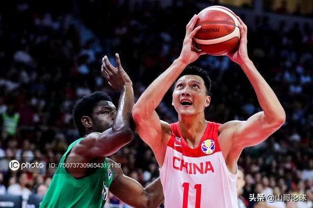 东京奥运会落选赛24队伍出炉,中国男篮面对欧美豪强该选谁出战,怎么打?