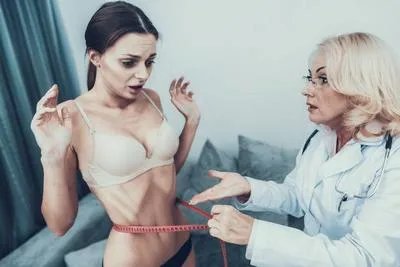 怎么隆胸的 介绍隆胸的常见方法