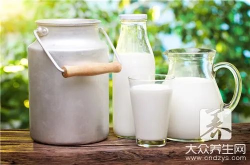 变质牛奶该如何鉴别 原来有这5种方法